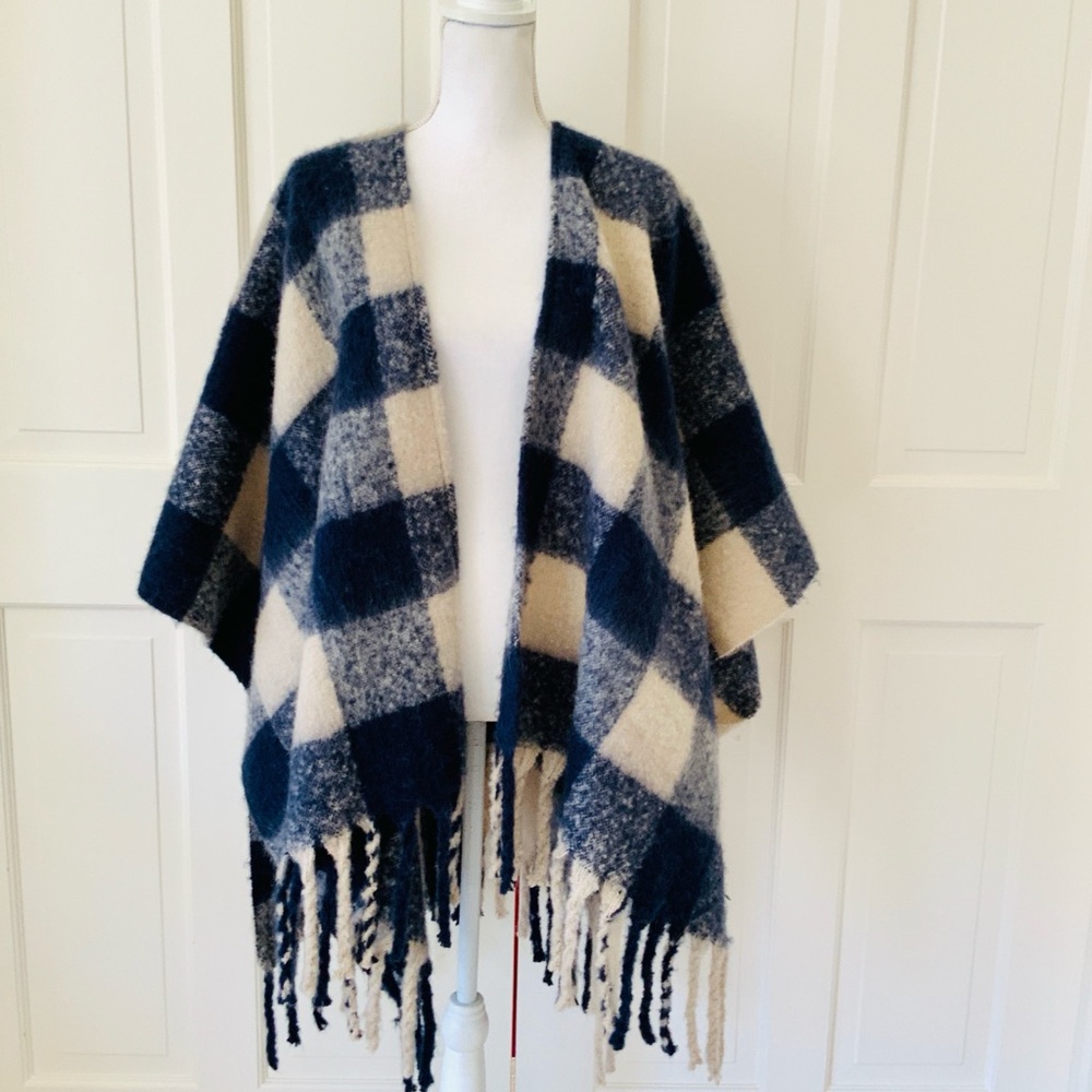 NWT Aqua blue cream white buffalo plaid cape